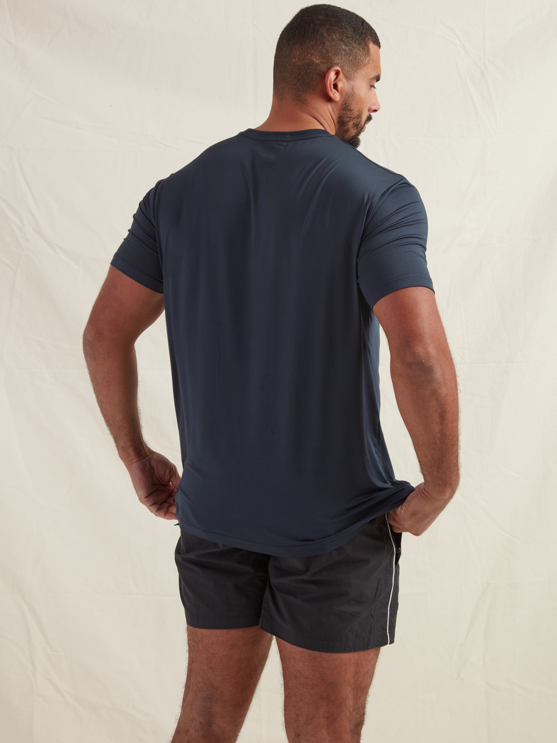 Load image into Gallery viewer, Navy Active Crew Neck T-Shirt
