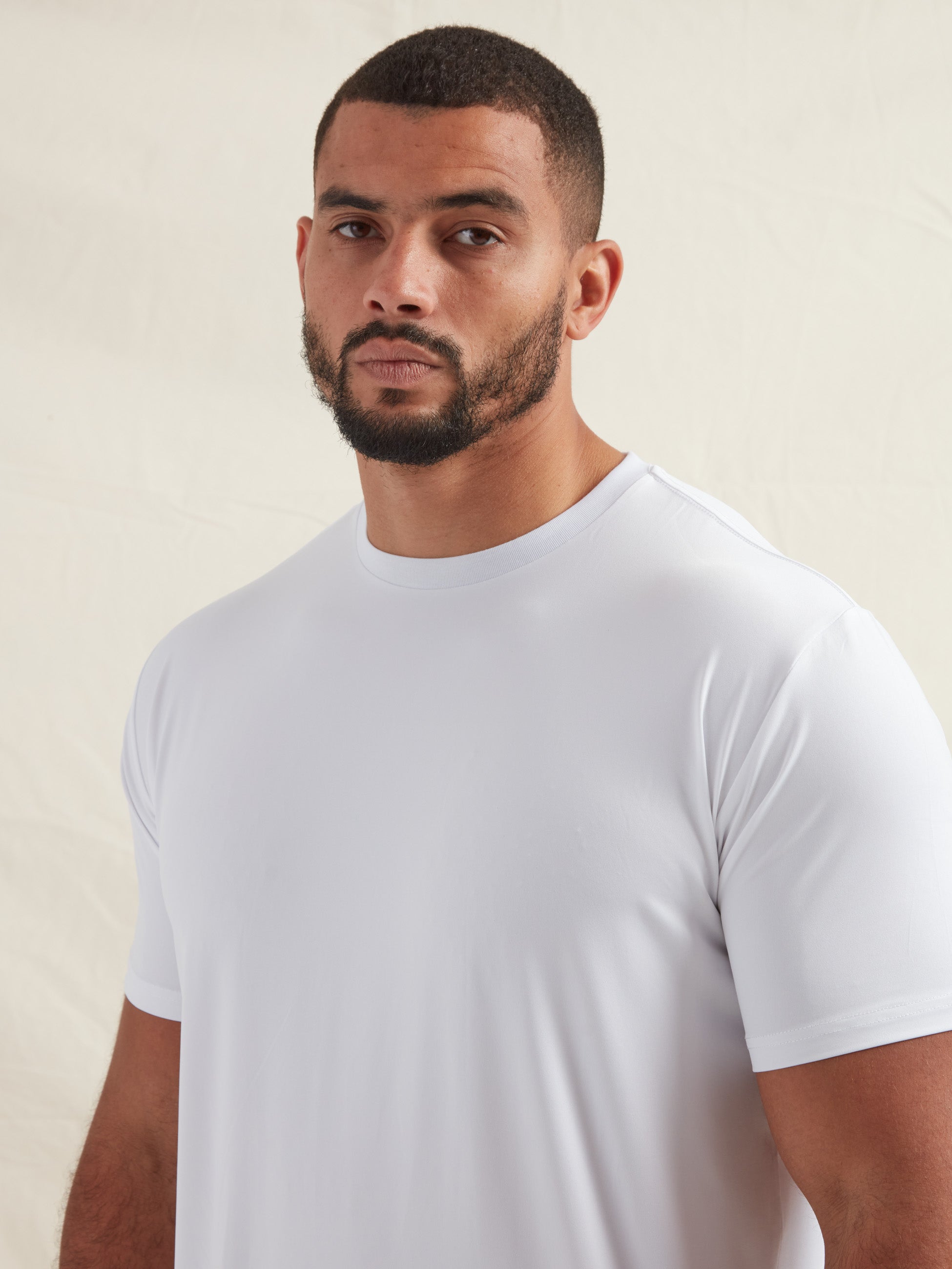 Load image into Gallery viewer, White Active Crew Neck T-Shirt
