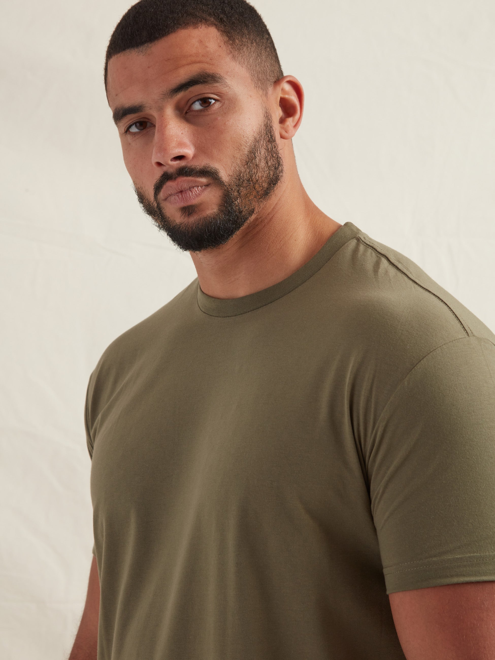 Load image into Gallery viewer, Tall Khaki Crew Neck T-Shirt
