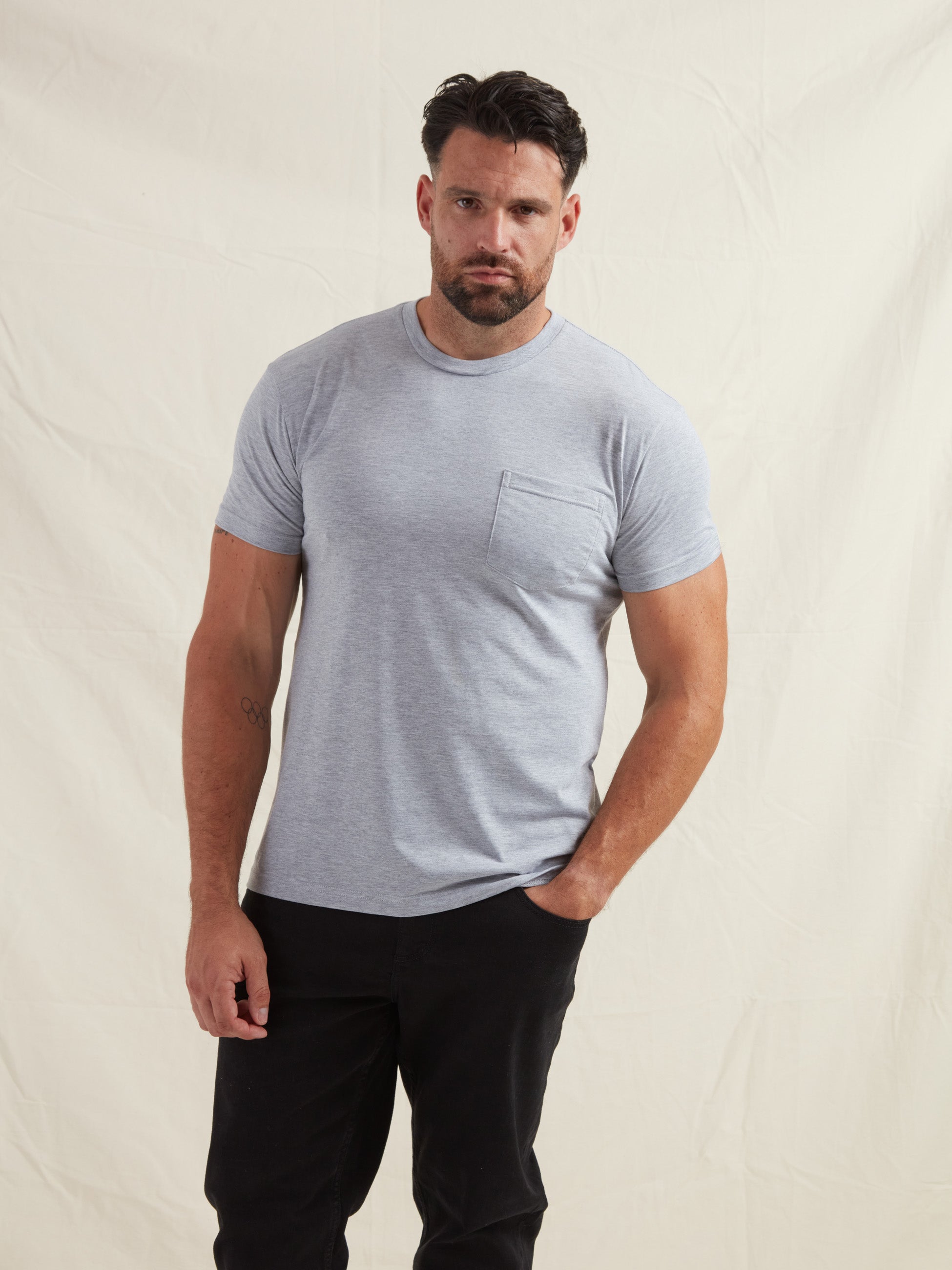 Load image into Gallery viewer, Heather Grey Pocket Crew Neck T-Shirt
