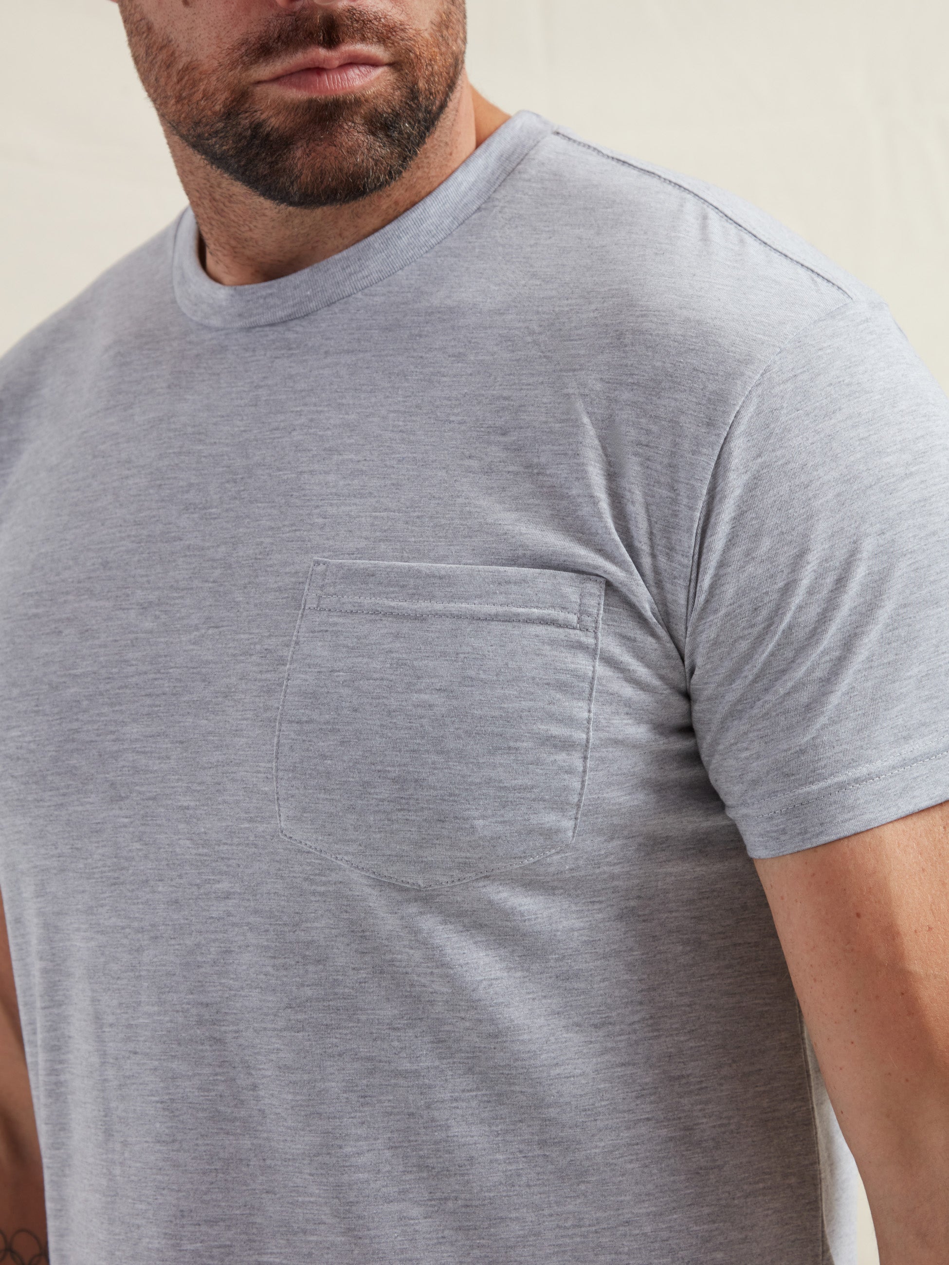 Load image into Gallery viewer, Heather Grey Pocket Crew Neck T-Shirt
