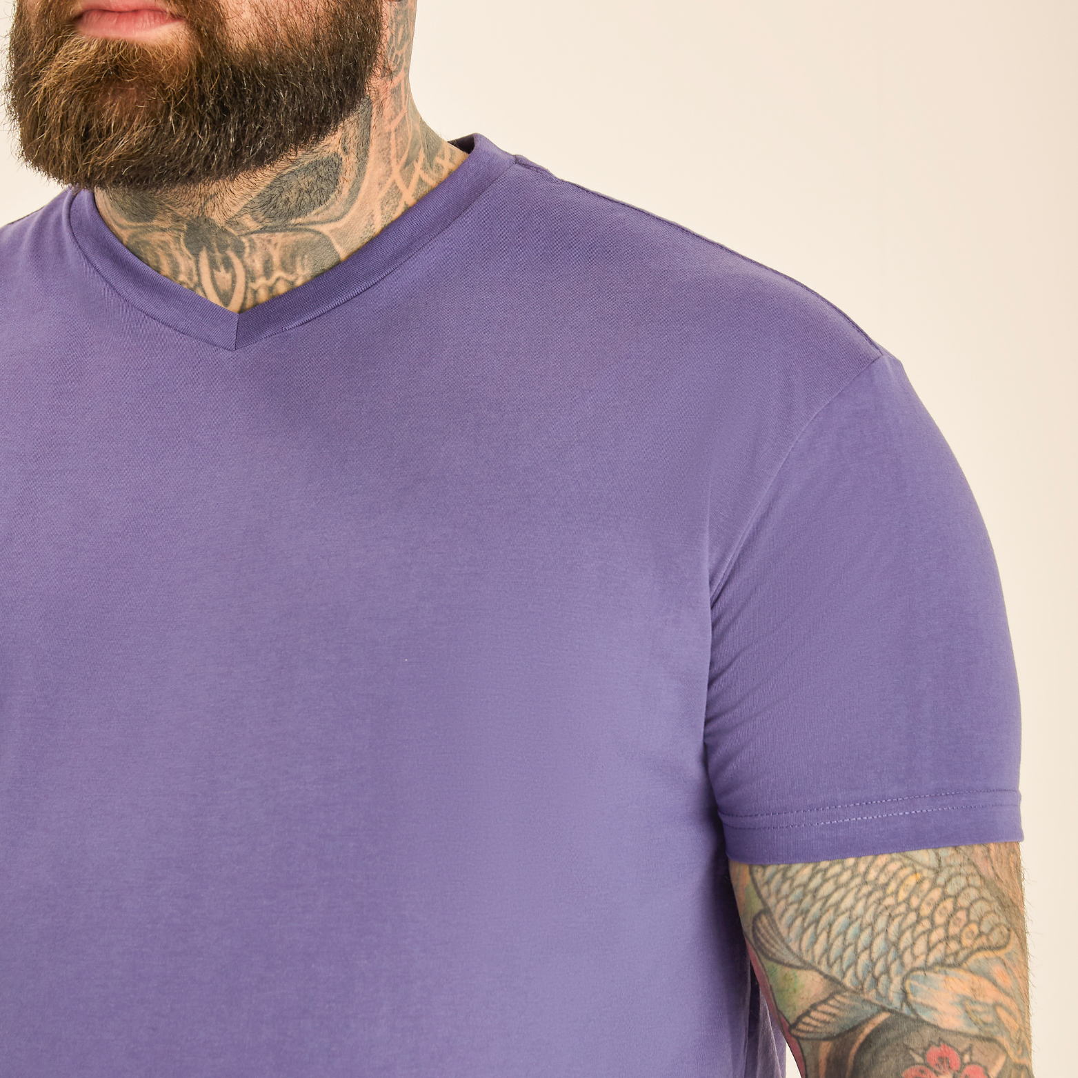 Load image into Gallery viewer, Purple V-Neck
